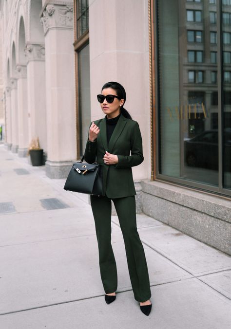 My Hermes bag shopping experience - Extra Petite Womens Interview Outfit, Womens Pant Suit, Extra Petite Blog, Outfit Idea Winter, Womens Pant, Interview Outfits, Extra Petite, Hermes Kelly 28, Green Suit