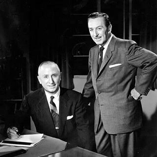 The founders.#walt #roy #disney #waltdisney #waltdisneycompany #waltdisneystudios Roy Disney, Disneyland Usa, Walt Elias Disney, Disney+ Icon, Icon Photos, Walt Disney Quotes, Walt Disney Imagineering, Walter Elias Disney, Tv Production