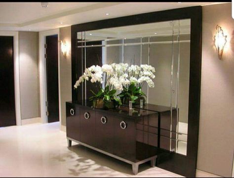 Vstupná Hala, Big Mirror, Large Wall Mirror, Mirror On The Wall, Living Room Mirrors, Large Mirror, A Mirror, Decoration Design, Mirror Decor