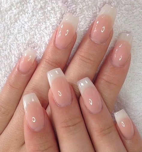 Coffin With French Tips, Natural Acrylic Nails Coffin French Tip, Natural Gel Nails Coffin, Nail Designs American Manicure, American Manicure Nails Acrylic Coffin, Acrylic Nails Ideas Natural Colors, American Acrylic Nails Natural, Natural Acrylic Nails Coffin Short, Natural French Acrylics