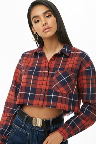 Cropped Flannel Shirt, Flannel Crop Top Outfit, Cropped Flannel Outfits, Cropped Shirt Outfit, Flannel Ideas, Flannel Crop Top, Country Girl Dresses, Flannel Shirt Outfit, Neo Grunge