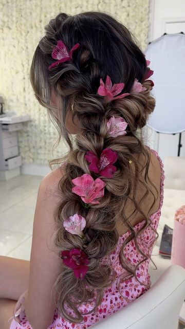 Quince Hair Braid, Flowers In Braid, Faerie Hair, Braids With Flowers, Braid With Flowers, Flower Braid Hair, Flower Braid, Braided Ponytails, Tail Braids