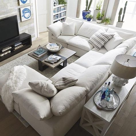 Inspiration: Sectional Sofas by Rachel Bernhardt, Portland Realtor Bassett Furniture, Dekorasi Kamar Tidur, Trendy Living Rooms, Design Salon, Living Room On A Budget, Living Room Remodel, Family Room Design, Livingroom Layout, Room Remodeling