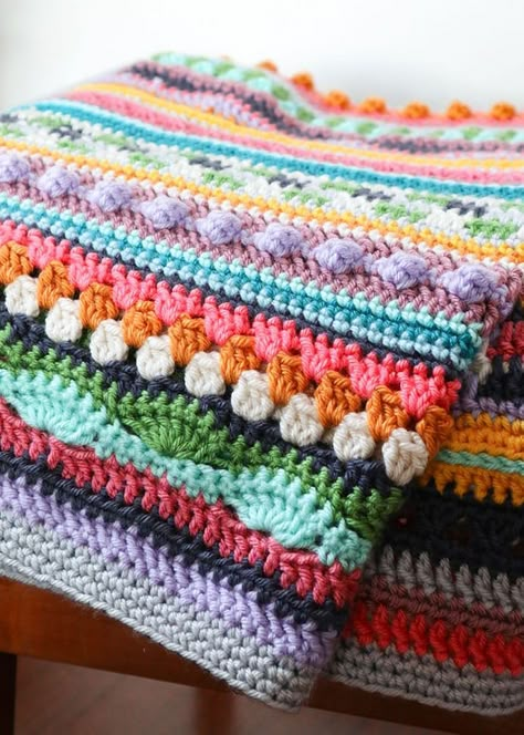 Unique Crochet Blanket, Crochet Sampler Blanket, Crochet Sampler, Scrap Crochet, Scrap Yarn Crochet, Crochet Unique, Crochet Stitches Guide, Crocheted Blanket, Confection Au Crochet