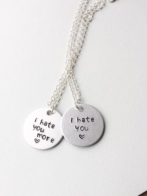 Funny Photos Ideas, Christmas Presents For Friends, Diy Gift For Bff, Best Friend Stuff, Bff Stuff, Bestie Stuff, Bff Necklace, Left 4 Dead, Bff Jewelry