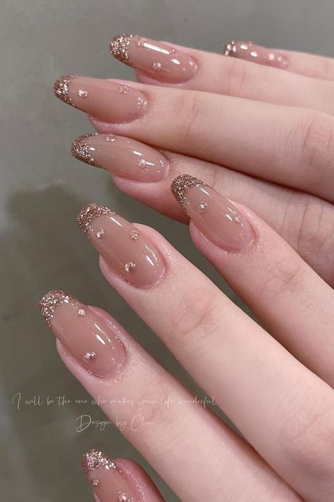 Nailart Nude, Rose Gold Nails Design, Elegant Touch Nails, Bridal Nails Designs, Valentine Nails, Nude Nail Designs, Rose Gold Nails, Pretty Nail Art Designs, Nail Art Wedding