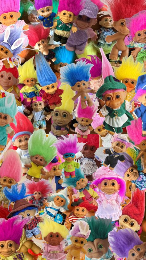 Trolls rule!!! #troll #trolls #trolldoll #vintage #toys #collectables Trolls Toys 90s, Vintage Toys 90s, Troll Aesthetic, 90s Trolls, Trolls Wallpaper, 90s Halloween Party, Blue Sisters, Quirky Wallpaper, Vintage Trolls