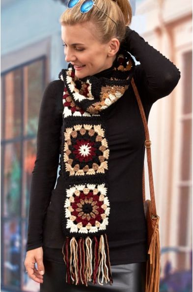 Crochet Muffler, Crochet Granny Squares Patterns, Neutral Scarf, Granny Square Poncho, Learning Crochet, Granny Square Häkelanleitung, Poncho Au Crochet, Motifs Granny Square, Granny Square Scarf