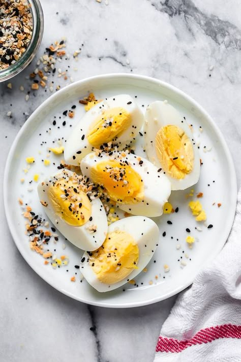 Air Fryer Hard Boiled Eggs Eggs In The Air Fryer, Air Fryer Hard Boiled Eggs, Asparagus Egg, Egg And Grapefruit Diet, Classic Egg Salad, Telur Rebus, Making Hard Boiled Eggs, Egg Diet Plan, Skin Moles