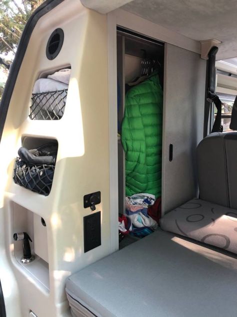 Eurovan Camper Interior, Vw Eurovan Camper, Vw Van Life, Vr6 Engine, Eurovan Camper, Volkswagen Transporter T4, Vw Eurovan, Medford Oregon, T4 Transporter