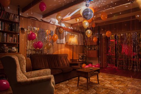 http://horton-stephens.com/news/matt-henry-2/ That 70s Show Basement Aesthetic, 70s Hangout Room, 70s Theme House, 90s House Party Aesthetic, 70s Bar, 70s Lounge, Garage Hangout, House Party Aesthetic, Retro Basement