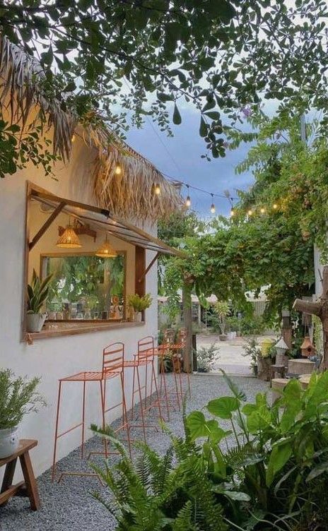 Coffee House Design, Cafe Exterior, Small Coffee Shop, Small Cafe Design, Coffee Shop Interior Design, Cafe Shop Design, Garden Coffee, Coffee Shops Interior, Beach Cafe