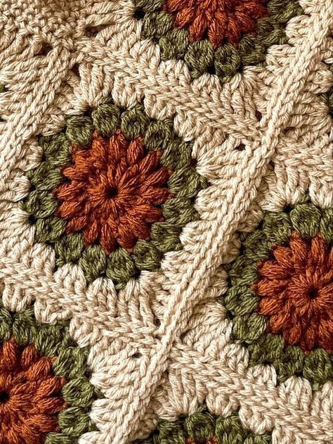 Crochet Bags For Fall, Granny Square Blanket 3 Colors, Beige Granny Square, Granny Flower Square Crochet Pattern, Green And Beige Crochet Blanket, Beige Granny Square Blanket, Fall Color Granny Squares, Granny Square Crochet Pattern 3 Color, Earthy Granny Square