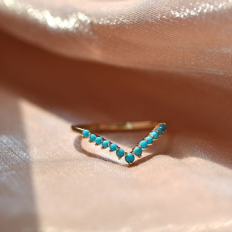 Simple Turquoise Ring, Turquoise Ring Aesthetic, Luxury Gold Turquoise Ring In Vintage Style, Handmade Gold Turquoise Ring, Gold Turquoise Jewelry, Elegant 14k Gold Turquoise Ring, Elegant Handmade Gold Turquoise Ring, Gold And Turquoise Jewelry, Gold Turquoise Ring For Wedding, Fine Jewelry