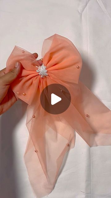 Shivangi Patel on Instagram: "DIY bow hair tie🎀
.
.
.
.
.

#trending 
#diy 
#crafts 
#hairbow 
#hairaccessories 
#trendingreels 
#new 
#sewing 
#hairclip 
#hairbow 
#handmade 
#hairaccessories 
#diyhairbows 
#fashion" Tulle Bows Diy Hair, Diy Girls Bows Hairbows, Diy Ribbon Bows For Hair, Diy Hair Ribbons, Hair Accessories Handmade, Hair Bands Diy How To Make, How To Make A Hair Bow, Satin Bow Tutorial, Tulle Bows Diy