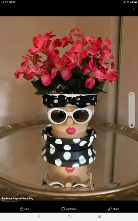 Creative Flower Pot Ideas, Julkransar Diy, Plant Pots Crafts, Terra Cotta Pot Crafts Diy, Pot Heads, Clay Pot Projects, Flower Pot Ideas, Flower Pot People, Clay Pot People