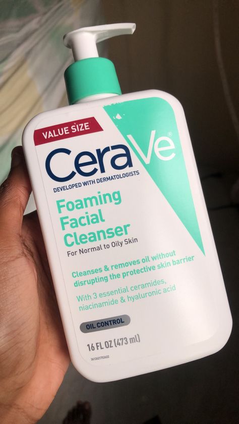 Skincare Foaming Facial Cleanser Cerave, Cerave Skincare For Oily Skin, Cerave Cleanser Oily Skin, Cerave Oil Cleanser, Cera Ve Cleansers, Cerave Face Wash, Cleanser Cerave, Day And Night Routine, Night Routine Aesthetic