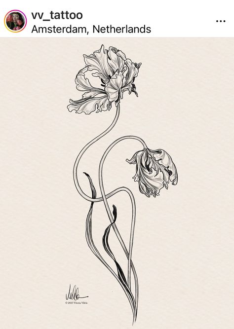 Intertwined Flowers Tattoo, Art Nouveau Tattoo Black And White, Floral Bunch Tattoo, Art Nuevo Design, Art Nouveau Moon Tattoo, Art Nouveau Daffodil, Victorian Flower Tattoo, Art Noveau Tattoos Women, Detailed Flower Tattoos