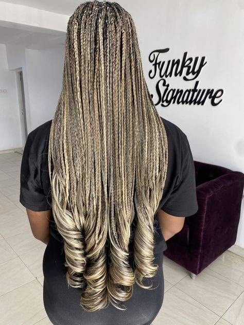 French curls ,spanish curls,curly braids Spanish Curly Braids, Blonde Spanish Curls Braids, Spanish Curl Knotless Braids, Blonde And Brown French Curl Braids, Ash Blonde French Curl Braids, French Curl Braids Medium, Black And Blonde French Curl Braids, Curly Cornrows Braids, Spanish Braids Hairstyles