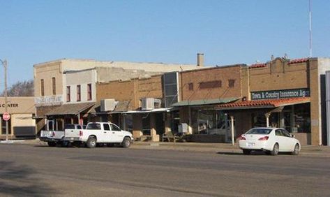 Vega TX Courthouse Square North Valentine Nebraska, Hastings Nebraska, Travel Nebraska, Old Route 66, A Town, Weekend Getaways, Breathtaking Views, Small Towns, Nebraska