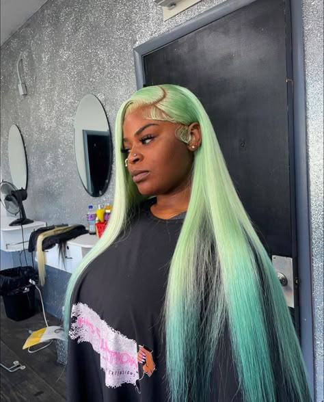 Green Hair Wig, Wig Black Women, Mint Green Hair, Mint Hair, Green Wig, Lace Fronts, Front Lace Wigs, Hair Twist Styles, Pink Wig