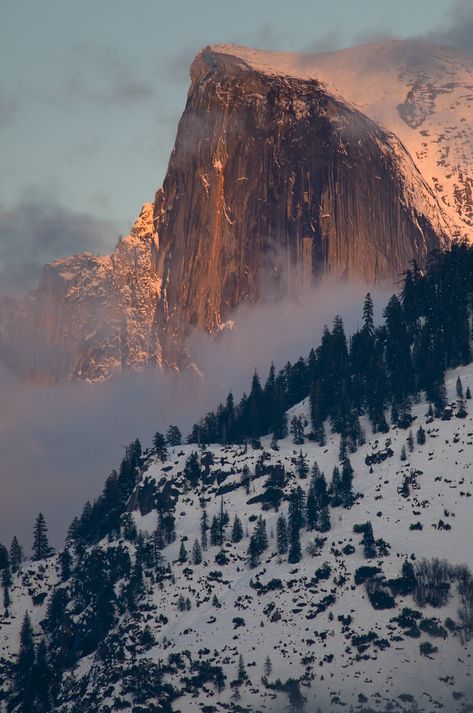 Half Dome Yosemite, California Camping, Places In Usa, Winter Sunset, Yosemite Valley, Mountains Are Calling, Camping Experience, Yosemite National, Machu Picchu