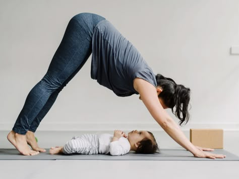 C Section Workout, Postpartum Yoga, Mom Yoga, Yoga Website, How To Start Exercising, Yoga Shoot, Track Calories, Core Strengthening Exercises, Postpartum Fitness