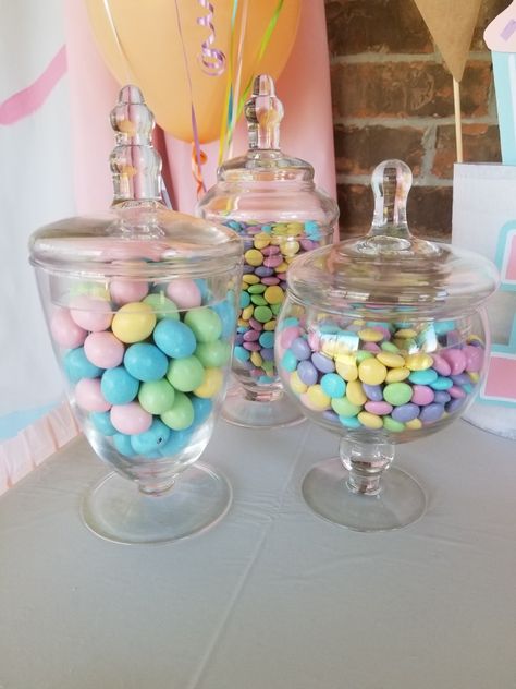 Sweet One Birthday Party Favors, Sweet One Candy Table, Two Sweet Birthday Party Centerpiece, 2nd Birthday Party Ice Cream Theme, Sweet One Decor, Pastel Donut Birthday Party, Too Sweet Birthday Party Food, Treats For A Birthday Party, Sweet One Candy First Birthday