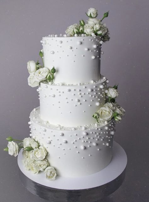 Pearl And Flower Wedding Cake, White Wedding Cake With Pearls, Wedding Cakes Pearls And Flowers, Weddingcake Elegant, Pearl Cake Design, Wedding Cake Pearl, Wedding Cake Pearls And Flowers, 3 Tier Pearl Wedding Cake, Wedding Cake With Pearls