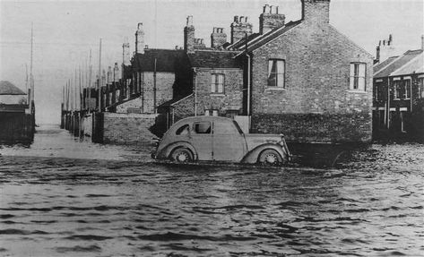 91-year-old woman recalls being stuck in King's Lynn cinema during the 1953 floods King's Lynn, Elderly People, North Sea, Blue Lagoon, Norfolk, East Coast, Old Photos, Year Old