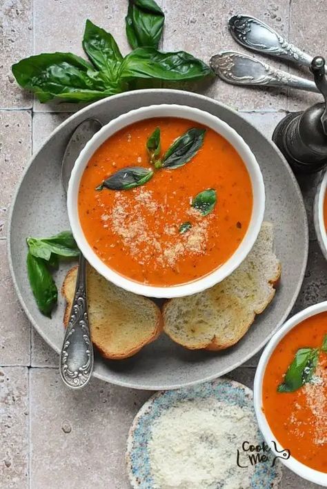 Creamy Parmesan Tomato Soup with Basil Recipe - COOK.ME Tomato Parmesan Bisque Soup, Tomato Recipes Healthy, Healthy Tomato Soup, Soup With Basil, Best Tomato Soup, Winter Soup Recipes, Tomato Basil Soup Recipe, Creamy Tomato Basil Soup, Parmesan Soup