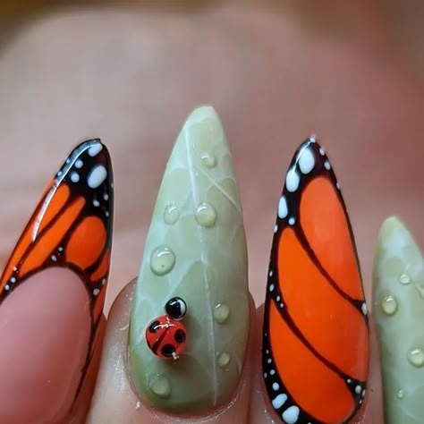 Nail Art On Coffin Shape, Zoo Nails Animals, Miraculous Ladybug Acrylic Nails, 3d Ladybug Nails, 3d Ladybug Nail Art, Mothman Nail Art, Fun Short Almond Nails, Gummy Worm Nails, 3d Bug Nails