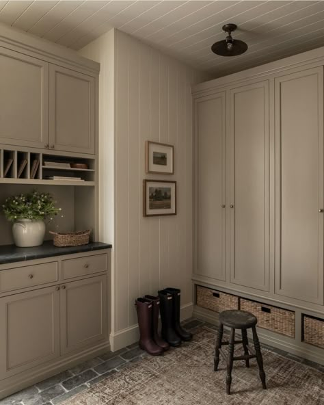 Best Cabinet Paint, Mudroom Remodel, Black Countertops, Mudroom Laundry Room, Amber Lewis, Mudroom Design, Mudroom Laundry, Laundry Mudroom, Mud Rooms