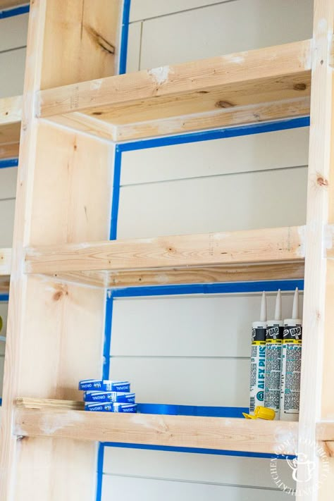 DIY bookshelf caulking Diy Home Library, Bookcase Diy, Built In Shelves Living Room, Home Library Design, Wall Bookshelves, Free Woodworking Plans, Bookshelves Diy, Built In Bookcase, Built In Shelves