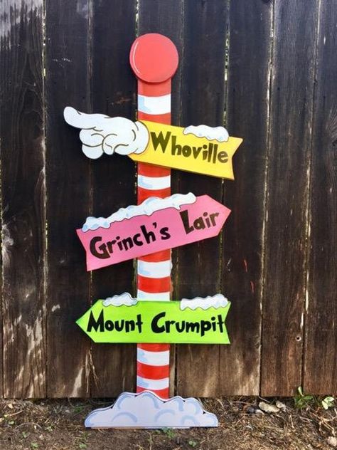 Whoville Sign, Grinch Yard Decorations, Whoville Christmas Decorations, Grinch Whoville, Grinch Ideas, Grinch Decor, Grinch Decorations, Chirstmas Decor, Grinch Christmas Party