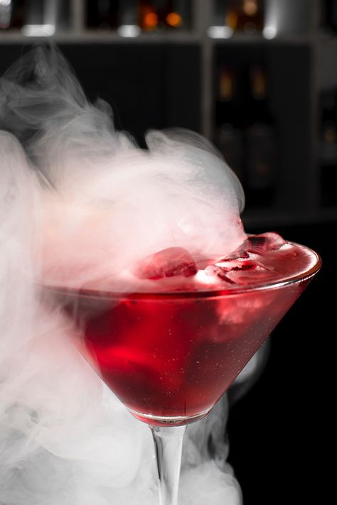 Smoked Cocktail Recipes, Smoked Drinks, Smoky Drinks, Smoked Cocktail, Cranberry Cobbler, Drink Recipes Alcoholic, Basic Cocktails, Unique Drinks, Strawberry Simple Syrup