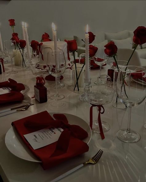 Red Theme Table Setting, Romance Themed Party, Red And Gold Dinner Table Decor, Red Wine Party Decorations, Parisian Party Aesthetic, Black And Red Dinner Party, Red And White Theme Birthday Party, Valentine’s Day Dinner Table Setting, Birthday Red Theme Decoration