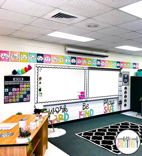 Hello, Teachers! Check out these printable bright and bold classroom decor ideas for your elementary classroom! Everything from classroom calendars to alphabet posters, you'll find everything you need to setup your classroom! #classroomdecor #classroomtheme #elementaryclassroom #elementaryteacher #colorfulclassroom Y6 Classroom, Tk Classroom, Calming Classroom, Zoom Wallpaper, Elementary Classroom Themes, Colorful Classroom, Classroom Goals, Kindergarten Classroom Decor, Rainbow Classroom