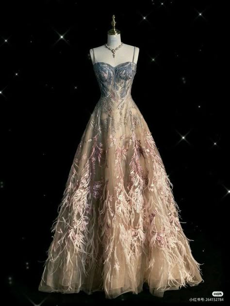 Hey Couture, Formal Prom Dresses Long, Fashion Outfits Winter, Yule Ball, Prom Dress Inspiration, Couture Dress, Prom Dresses Vintage, Fantasy Gowns, Fairytale Dress