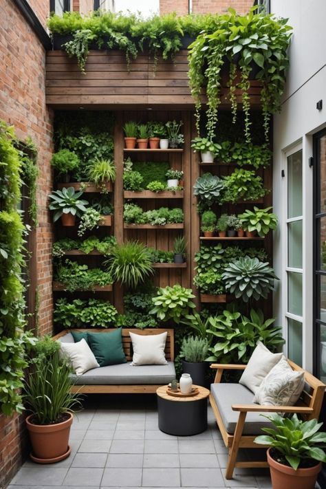 Mini Vertical Garden, Mini Garden Ideas Small Spaces, Ginger Gardening, Small Courtyard Design, Tiny Courtyard Garden, Small Courtyard Garden Ideas, Fall Balcony, Tiny Outdoor Space, Tiny Courtyard