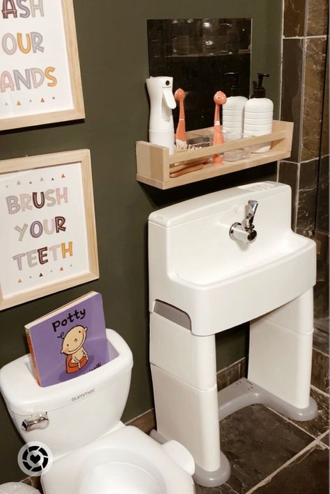 Montessori toddler bathroom set up at home toddler sink toddler potty training toilet Potty Training Set Up, Toddler Potty Station, Toddler Bathroom Station, Toddler Get Ready Station, Toddler Bathroom Ideas, Montessori Potty Training, Montessori Bathroom, Montessori Living, Babysitting Aesthetic