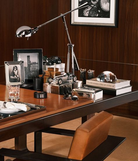 Vintage Home Office, Modern Study, Luxury Garage, Luxury Car Interior, Timeless Interiors, Leather Detailing, Office Chic, Shop Home Decor, Car Interiors