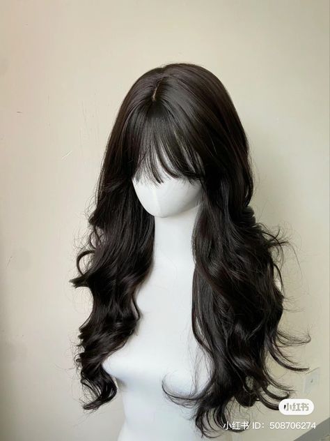 Pretty Hair Cuts, Hair Style Korea, Hair Inspiration Long, Hair Streaks, Hairstyles For Layered Hair, Hair Stylies, Haircuts For Medium Hair, Haircuts Straight Hair, Hair Stylist Life