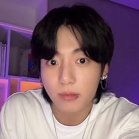 jungkook admirer₇ on Twitter: "the quality on tiktok though... <3 https://t.co/f8Fl2V3IGO" / Twitter Morning Quotes Images, Jungkook Icon, Star Candy, Pretty Eyes, Jimin Jungkook, Baby Star, Little Baby, Jung Kook, My Only Love