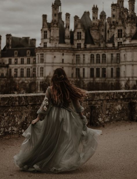 Royal Core Aesthetic, Victoria + Core, Era Victoria, Breath Of Life, Royal Core, Filmy Vintage, Fairytale Aesthetic, Medieval Aesthetic, Castle Aesthetic