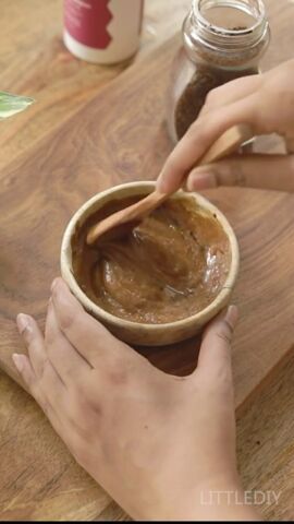 This guide shares a hair growth hack recipe. Learn an easy coffee shampoo recipe in this quick post. Caffeine Hair Growth Diy, Coffee Shampoo, Shampoo Recipe, Coffee Hacks, Hair Growth Shampoo, Powder Recipe, Easy Coffee, Growth Hacking, Baby Shampoo