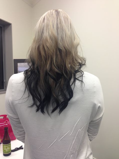 Reverse Ombre' blonde to black Blonde To Black Ombre, Blonde To Black, White Ombre Hair, Reverse Ombre Hair, Black Hair Ombre, Cool Blonde Hair Colour, Reverse Ombre, Ombre Hair Blonde, Hair Color Streaks