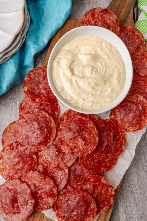 Salami Chips With Dip Salami Chips And Dip, Salami Chips Air Fryer, Salami Dip Recipe, Crispy Salami Bites, Leftover Salami Recipes, Salami Chips Baked, Baked Salami Appetizer, Keto Salami Recipes, Appetizers With Salami