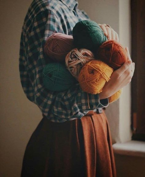 little things Instagram Feed Ideas, Pretty Photos, Believe In Magic, Branding Photoshoot, Beautiful Knitting, Creative Portraits, Knit Outfit, Instagram Story Ideas, Handmade Knitting