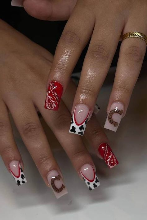 80+ Best Country & Western Nails for Every Cowgirl at Heart Western Short Nails, Rodeo Nail Ideas, Western Valentine Nails, Cowgirl Nail Ideas, Western Nails Ideas, Cute Country Nails, Cowboy Nails Western, Nashville October, Nails Dipped